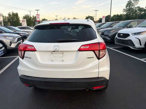 Used 2018 Honda HR-V EX-L image 6