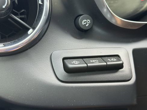 Used 2016 Chevrolet Camaro SS RWD image 27