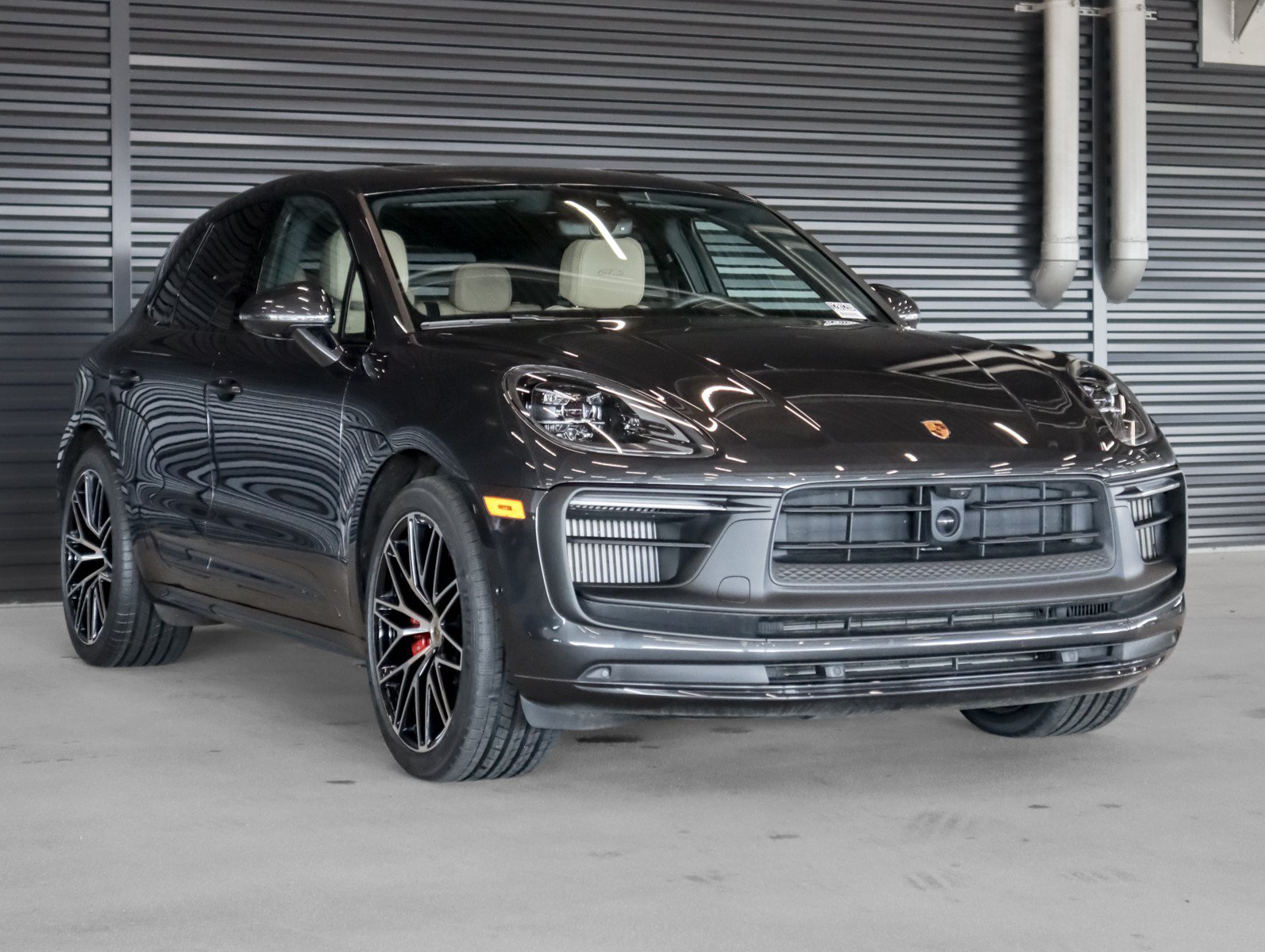 Certified 2023 Porsche Macan GTS AWD/4WD image 7