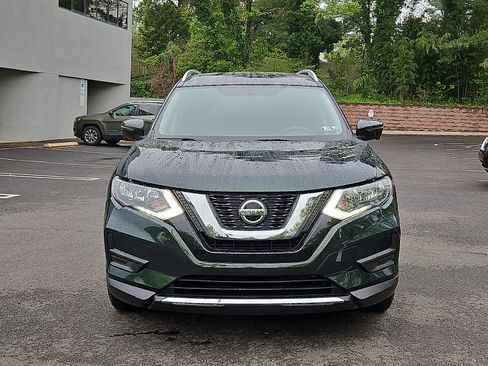 Used 2018 Nissan Rogue SV w/ Premium Package AWD/4WD image 2