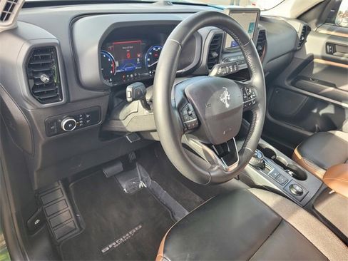 Used 2024 Ford Bronco Sport Outer Banks w/ Tech Package image 12