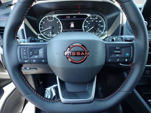 Used 2026 Nissan Rogue SV AWD/4WD image 14