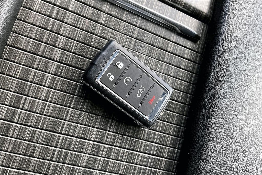 Used 2024 Jeep Wagoneer Series II AWD/4WD image 40