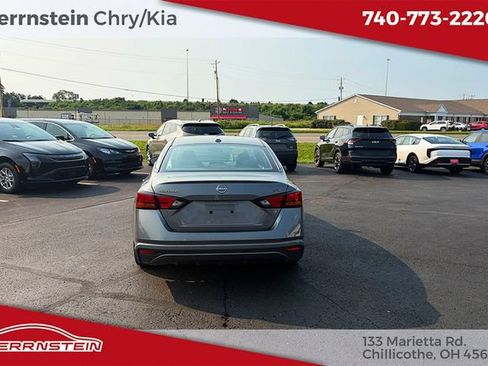 Used 2024 Nissan Altima 2.5 SV FWD image 23