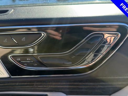 Used 2022 Lincoln Navigator L Black Label image 17