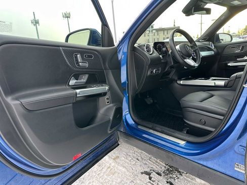 Used 2024 Mercedes-Benz GLB 250 4MATIC image 19