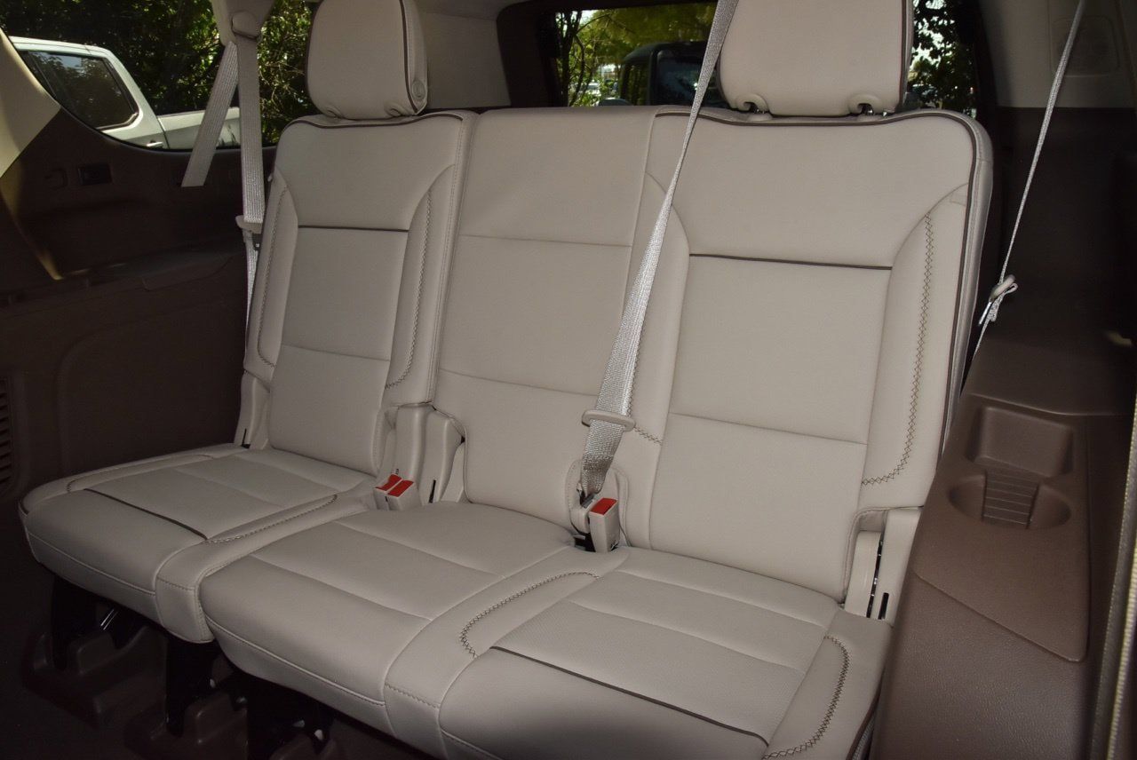 Used 2024 GMC Yukon XL Denali w/ Advanced Technology Package AWD/4WD image 8