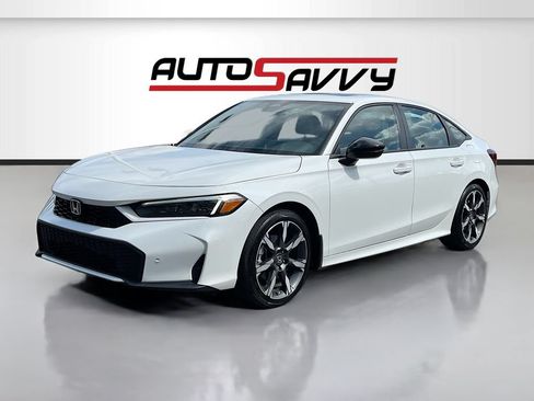 Used 2025 Honda Civic Sport Touring image 3