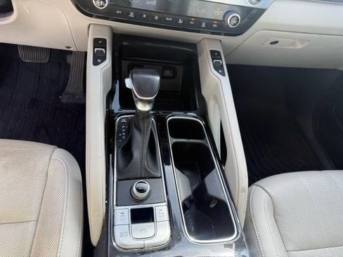 Used 2022 Kia Telluride EX w/ EX Premium Package image 14