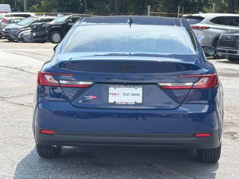 New 2026 Toyota Camry Hybrid FWD image 6