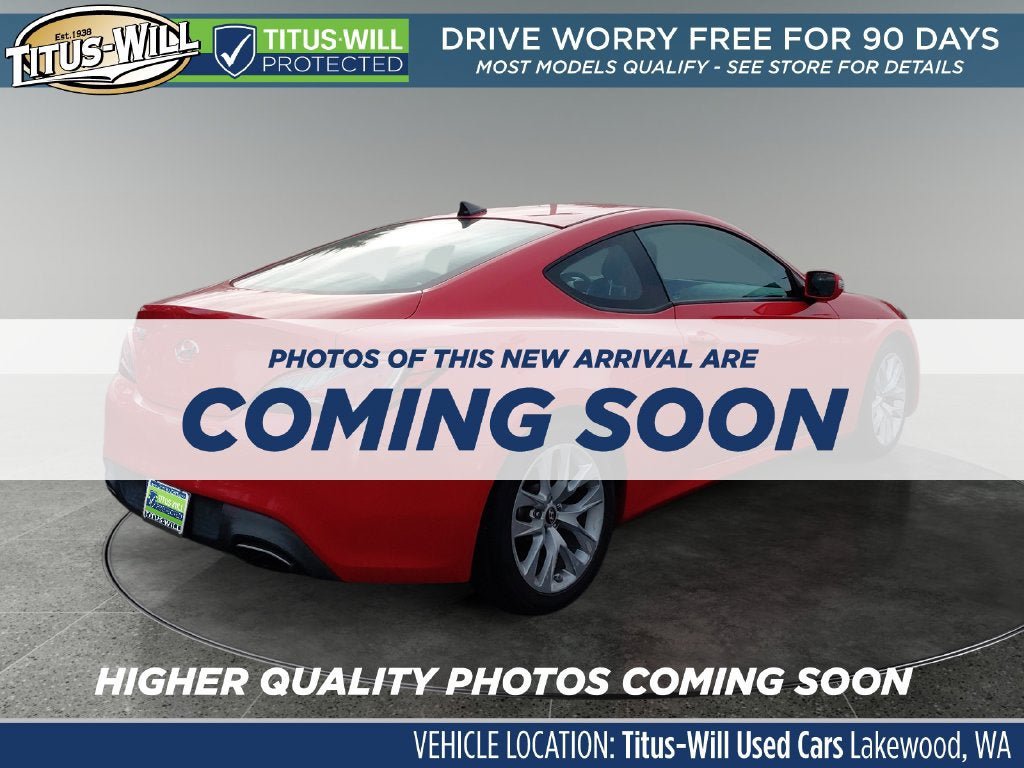 Used 2016 Hyundai Genesis 3.8 RWD image 4