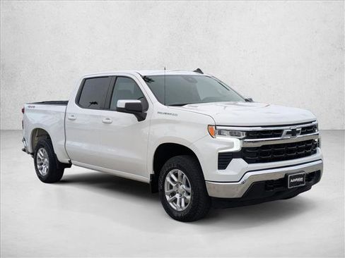 Used 2023 Chevrolet Silverado 1500 LT image 3