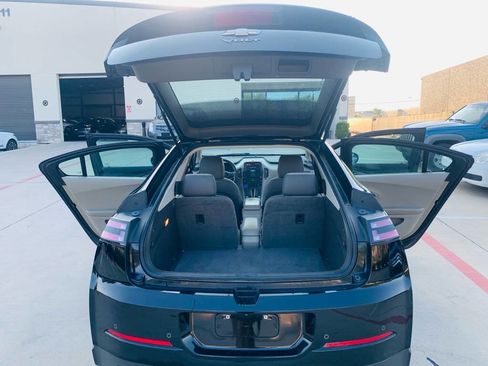 Used 2014 Chevrolet Volt Premium w/ Premium Trim Package image 17