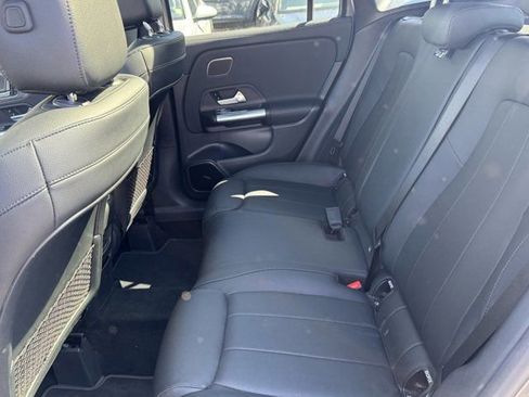 Used 2021 Mercedes-Benz GLA 250 4MATIC image 37