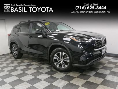 Used 2023 Toyota Highlander XLE