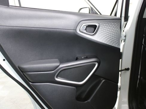 Used 2024 Kia Soul LX w/ Option Group 015 image 24