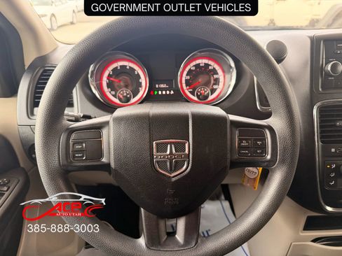 Used 2012 Dodge Grand Caravan SE image 11