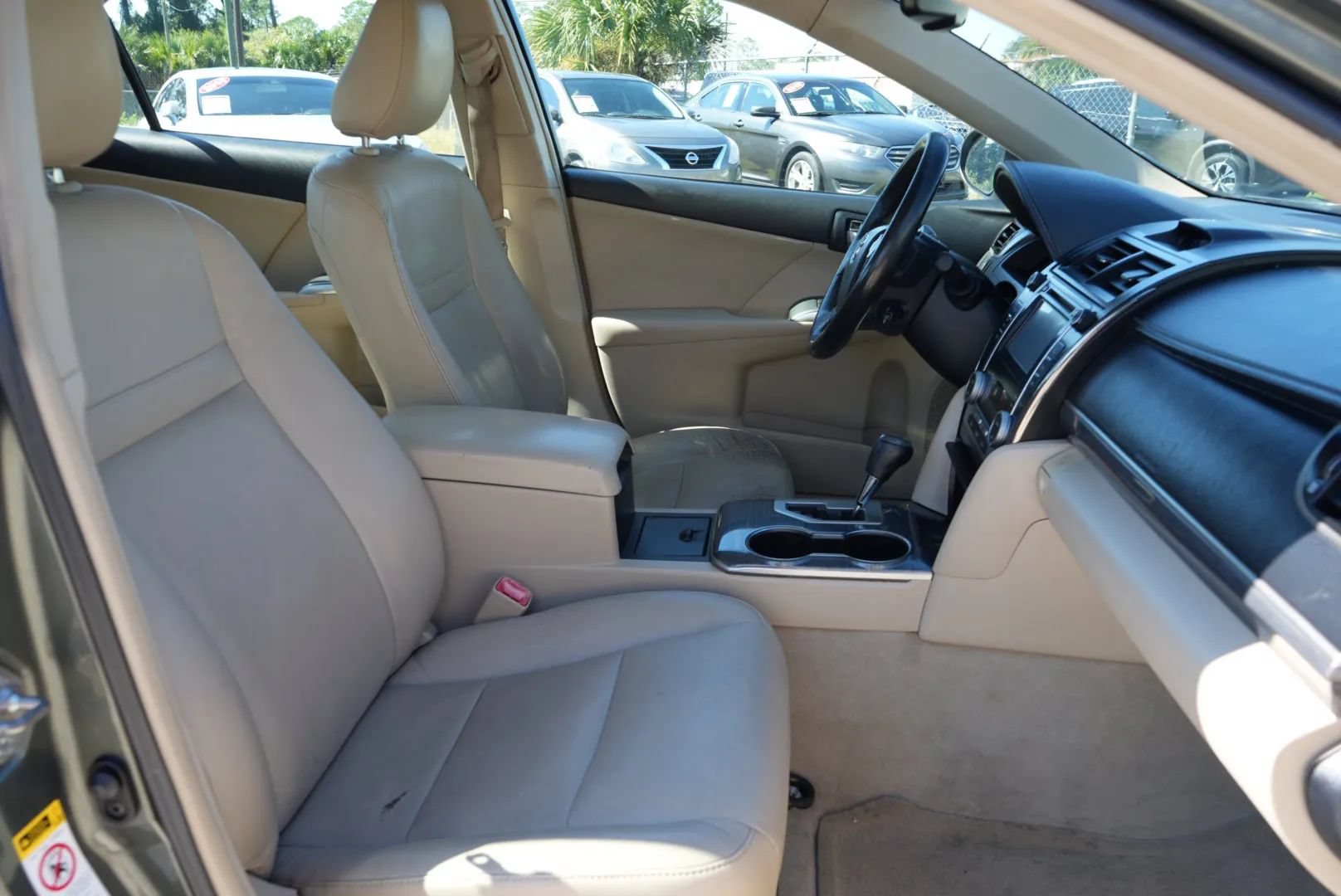 Used 2012 Toyota Camry XLE w/ Convenience Pkg FWD image 24