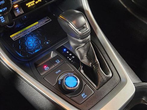 Used 2020 Toyota RAV4 XSE image 12