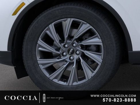 New 2026 Lincoln Aviator AWD image 19