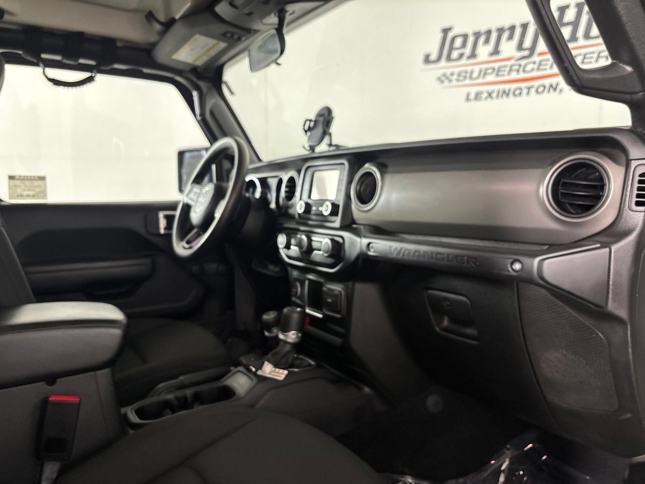 Used 2021 Jeep Wrangler Sport AWD/4WD image 26