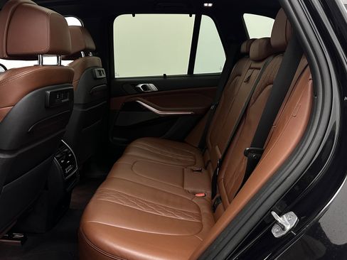 Used 2019 BMW X5 xDrive50i w/ M Sport Package AWD/4WD image 27