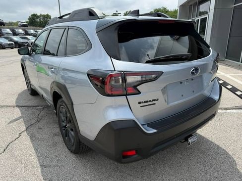 Used 2023 Subaru Outback Onyx Edition AWD/4WD image 5