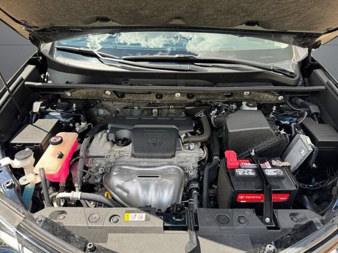 Certified 2018 Toyota RAV4 Limited w/ All Weather Liner Package AWD/4WD image 20