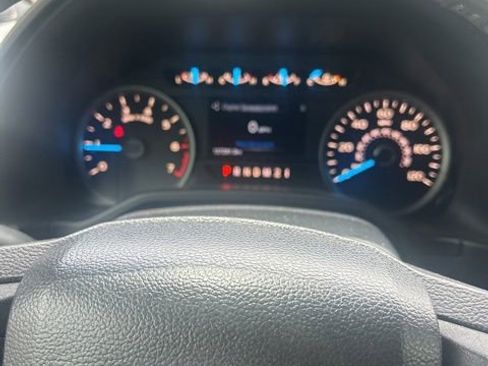 Used 2017 Ford F150 XLT w/ Equipment Group 302A Luxury AWD/4WD image 13