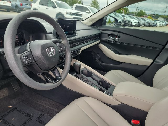 Used 2024 Honda Accord EX image 13