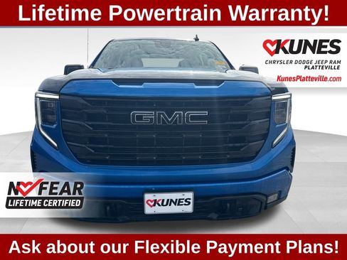 Used 2022 GMC Sierra 1500 Elevation w/ LPO, Elevation Black Package image 11