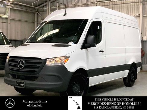 Used 2025 Mercedes-Benz Sprinter 2500 image 1