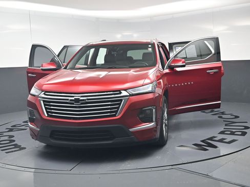 Used 2023 Chevrolet Traverse Premier w/ LPO, Floor Liner Package image 13