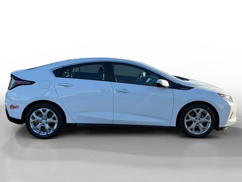 Used 2018 Chevrolet Volt Premier w/ Driver Confidence Package image 6