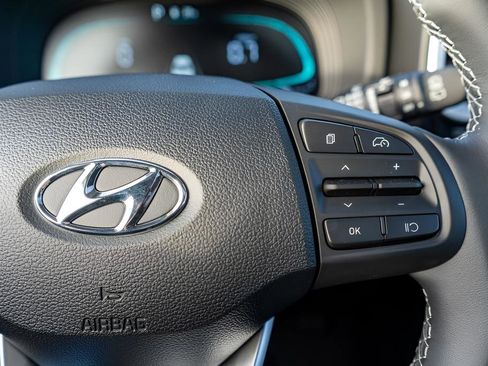 New 2026 Hyundai Venue SEL FWD image 26