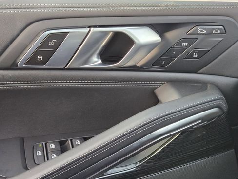 New 2026 BMW X6 xDrive40i w/ Climate Comfort Package image 23