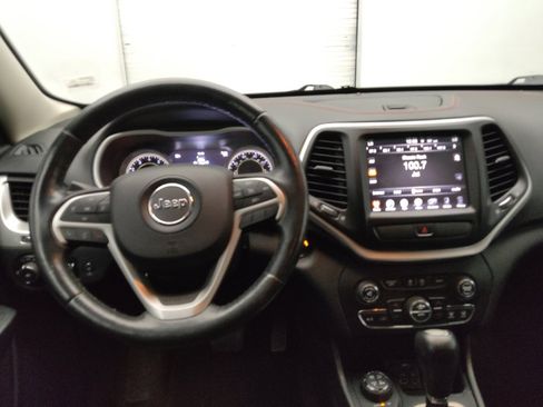 Used 2015 Jeep Cherokee Trailhawk w/ Comfort/Convenience Group image 22