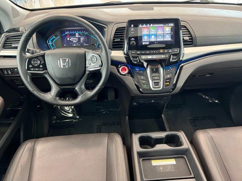 Used 2018 Honda Odyssey Elite image 18