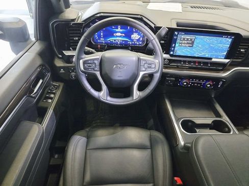 Used 2025 Chevrolet Silverado 2500 LT w/ Trail Boss Package image 7