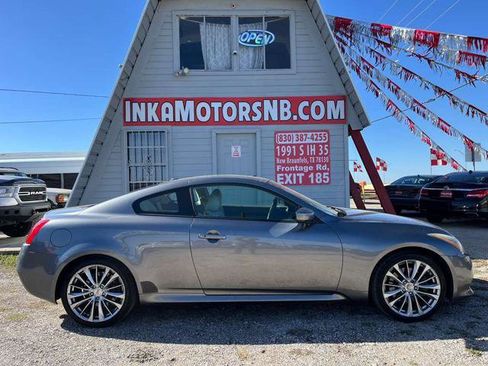 Used 2011 INFINITI G37 Journey w/ Premium Pkg image 8