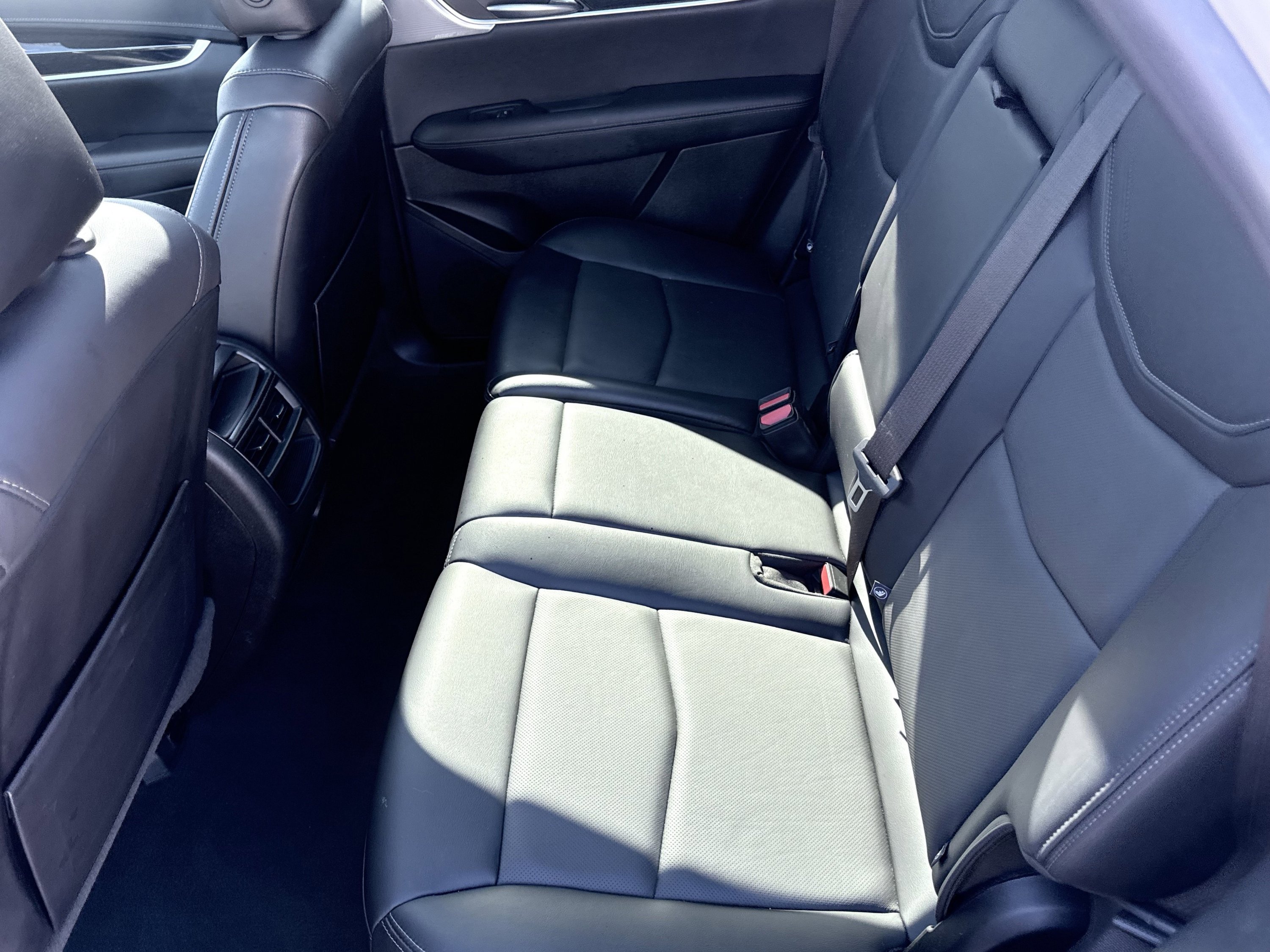 Used 2025 Cadillac XT5 Premium Luxury FWD image 30