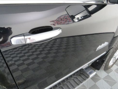 Used 2018 Chevrolet Silverado 2500 High Country image 29