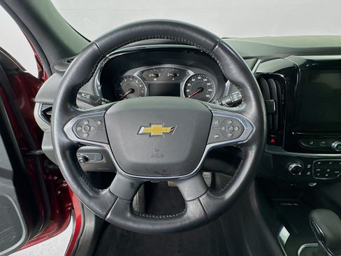 Used 2022 Chevrolet Traverse LT AWD/4WD image 11