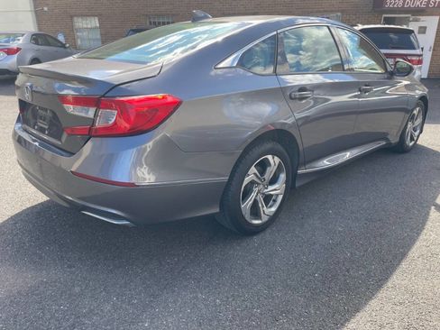 Used 2018 Honda Accord EX image 8