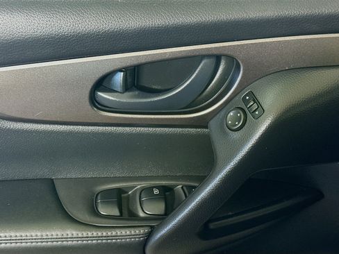 Used 2020 Nissan Rogue Sport S w/ Appearance Package image 23