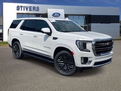 Used 2022 GMC Yukon SLT w/ SLT Premium Package