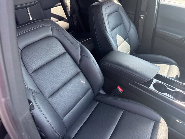 Used 2025 Chevrolet Equinox LT w/ Convenience Package II FWD image 25