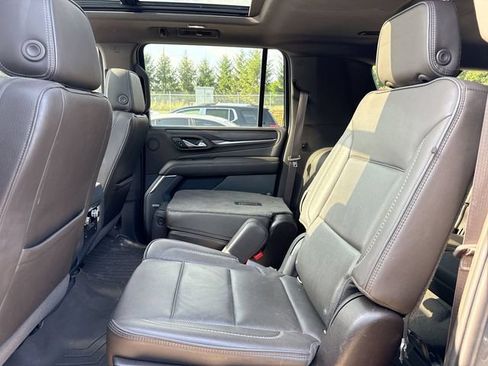 Used 2021 GMC Yukon XL Denali AWD/4WD image 14