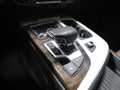 Used 2019 Audi Q7 2.0T Premium Plus w/ Premium Plus Package image 27
