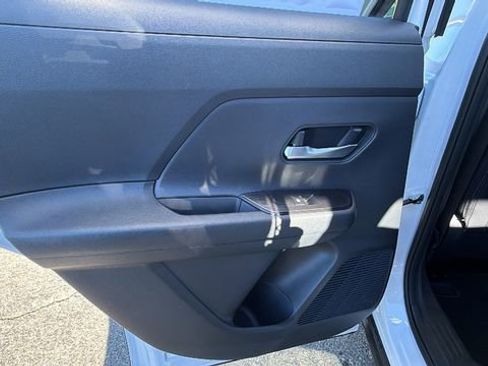 New 2026 Nissan Kicks SR w/ Cold Weather Package image 14